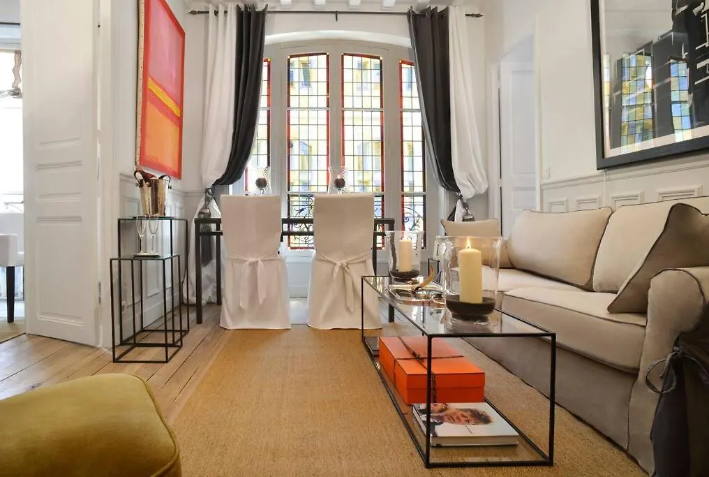 Villa Eiffel Paris
