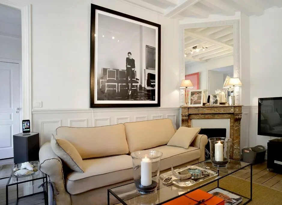 Villa Eiffel Paris
