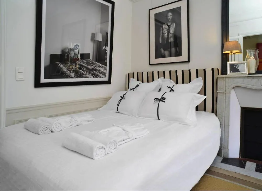 Villa Eiffel Paris 0*,  France